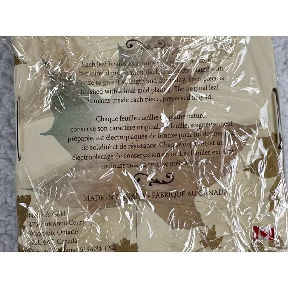 Nature's Gold Yellow Gold Maple Leaf Ornament/New